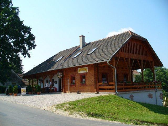 Orszem Fogado Hotel Szalafo ภายนอก รูปภาพ